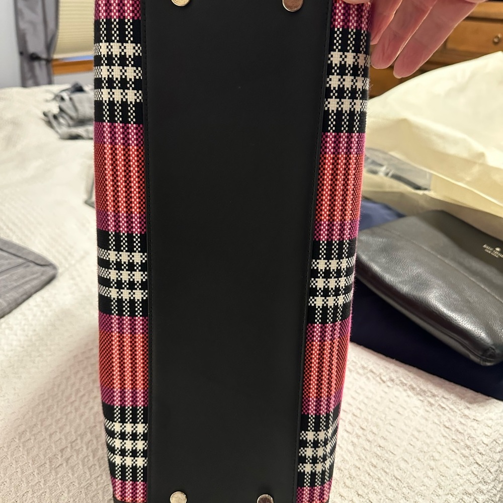 Kate Spade Manhattan Foliage plaid fabric large tote in Vibrant Pink and Black - Picture 6 of 10